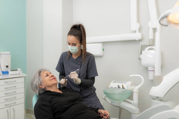 Best Emergency Tooth Extraction in St Johns, MI